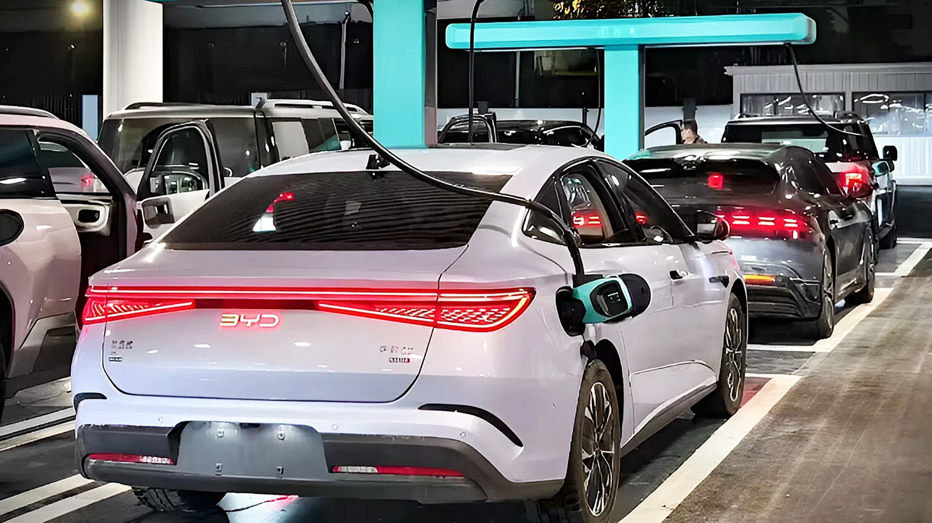 Çin elektrikli araç satışlarında sert düşüş Alman markalar pazar payı kaybında