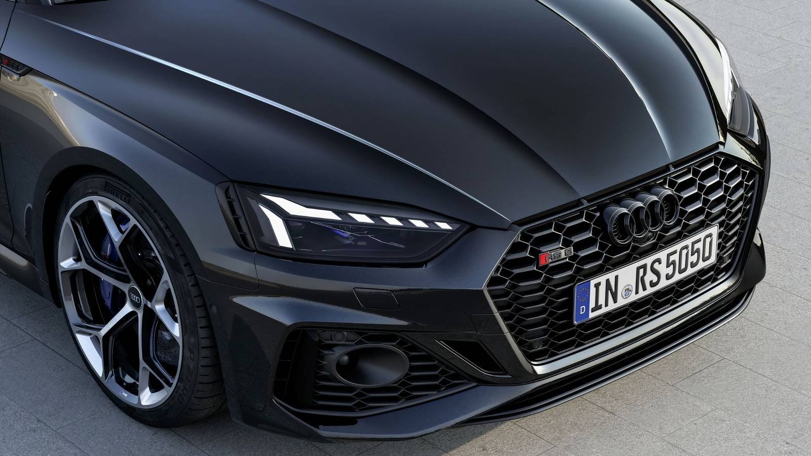 Audi RS5 Sportback segment değişimini öne çıkarıyor