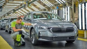 Volkswagen İspanya'da Elektrikli Araç Üretimini Genişletiyor