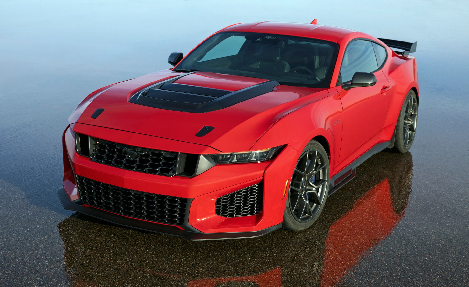 Ford Mustang Dark Horse SC güç ve performans detayları