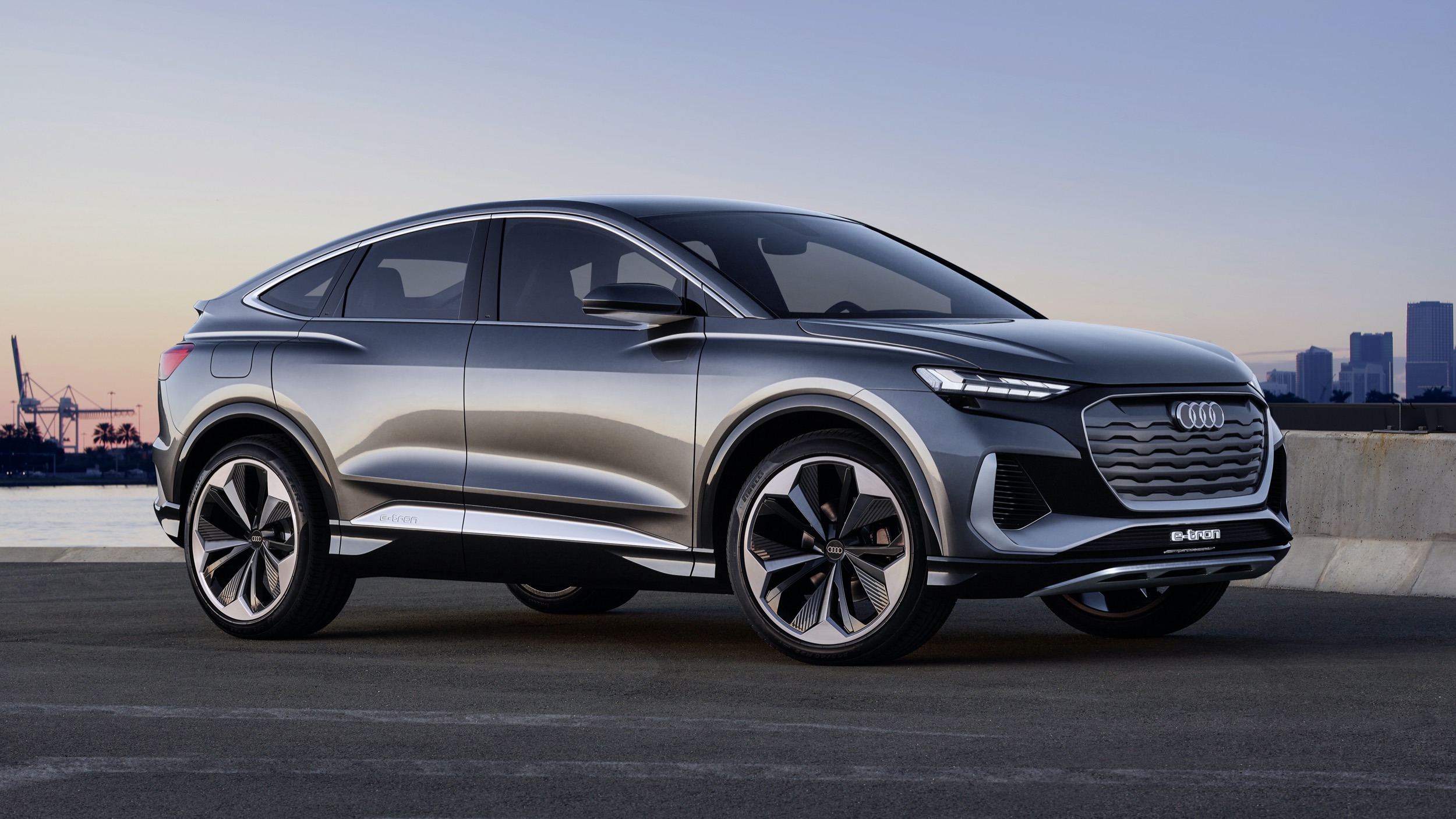 aac-audi-q4-e-tron-makyaj-sonrasi-menzil-artisi-82e392fe