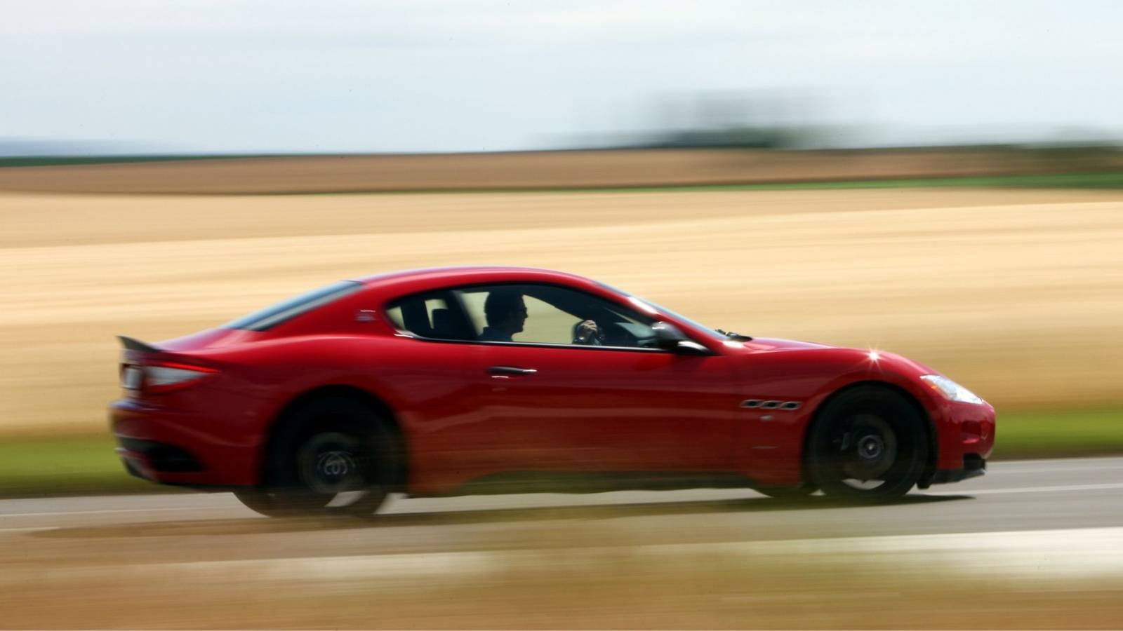 Maserati GranTurismo ikinci elde Honda Civic’ten ucuz