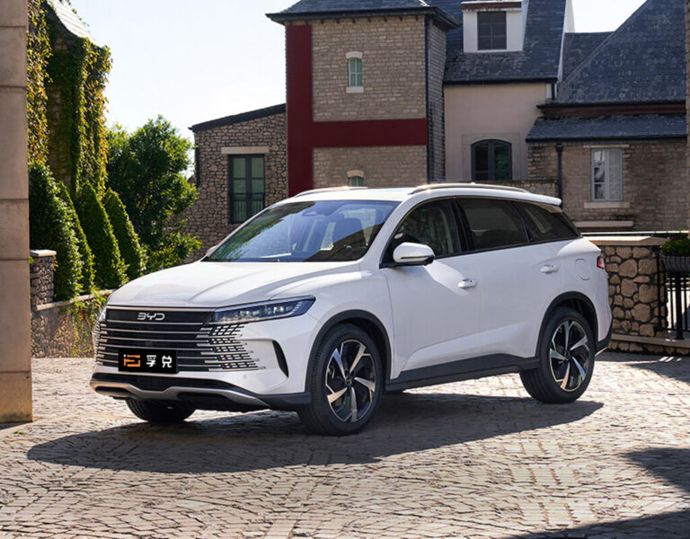 BYD Sealion 05 Elektrikli ve Hibrit Crossover Tanıtıldı