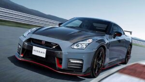 Nissan GT-R R36 hibrit motorla yollara hazır