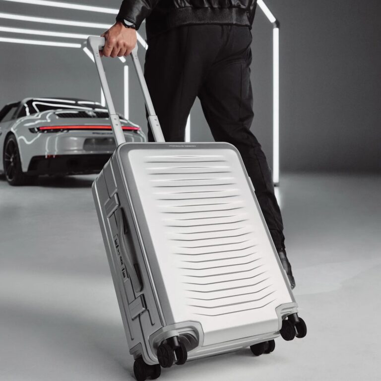 Porsche Design Roadster Alüminyum Bagaj Kişiselleştirilebilir Seçeneklerle Satışta