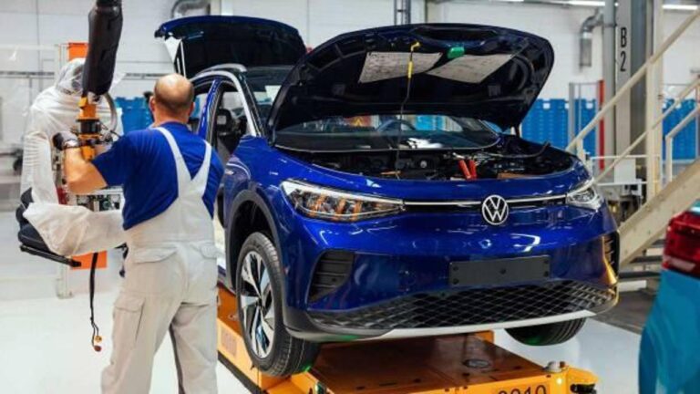 Volkswagen İspanya’da Elektrikli Araç Üretimini Genişletiyor