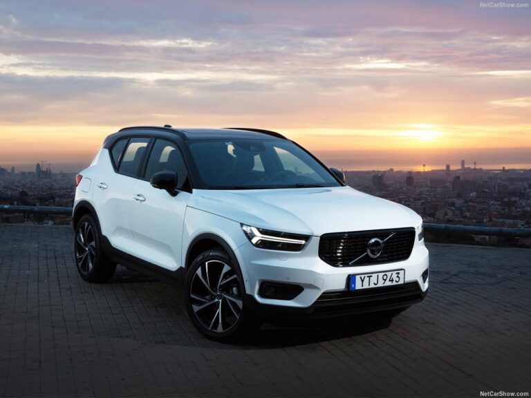 Volvo XC40