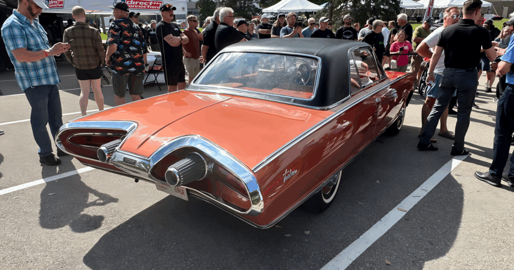 Chrysler Turbine jet motorlu otomobil girişimi