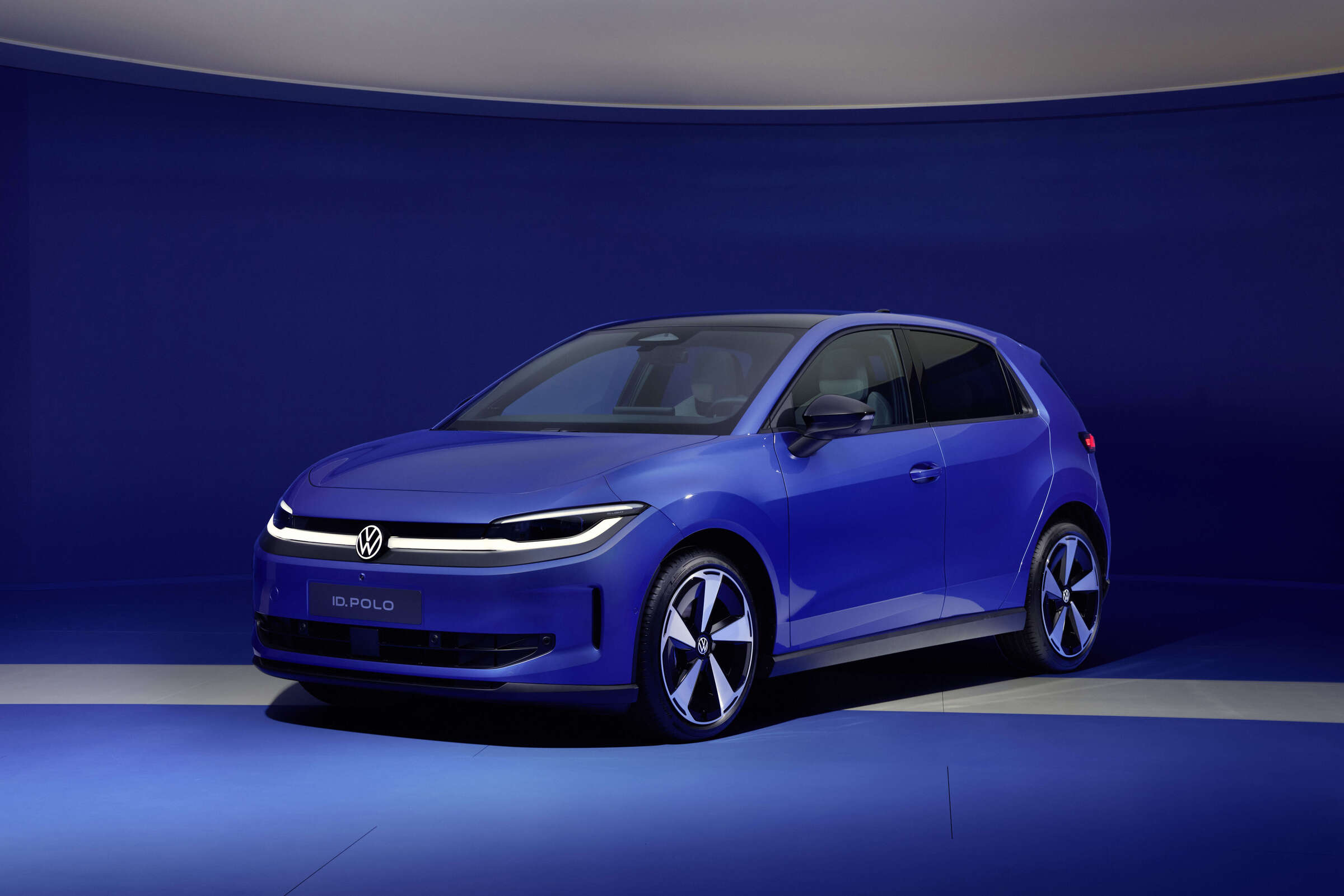 Volkswagen ID. Polo Tanıtıldı: 25.000 Avro Başlangıç, 454 km Menzil — Çinli Rakiplere Avrupa Cevabı