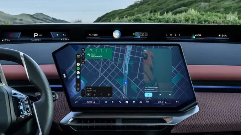 Android Auto Tam Ekran Harita Dönemine Geçiyor