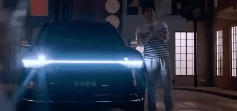 Çinli EV’ler Fardan Film Yansıtabiliyor